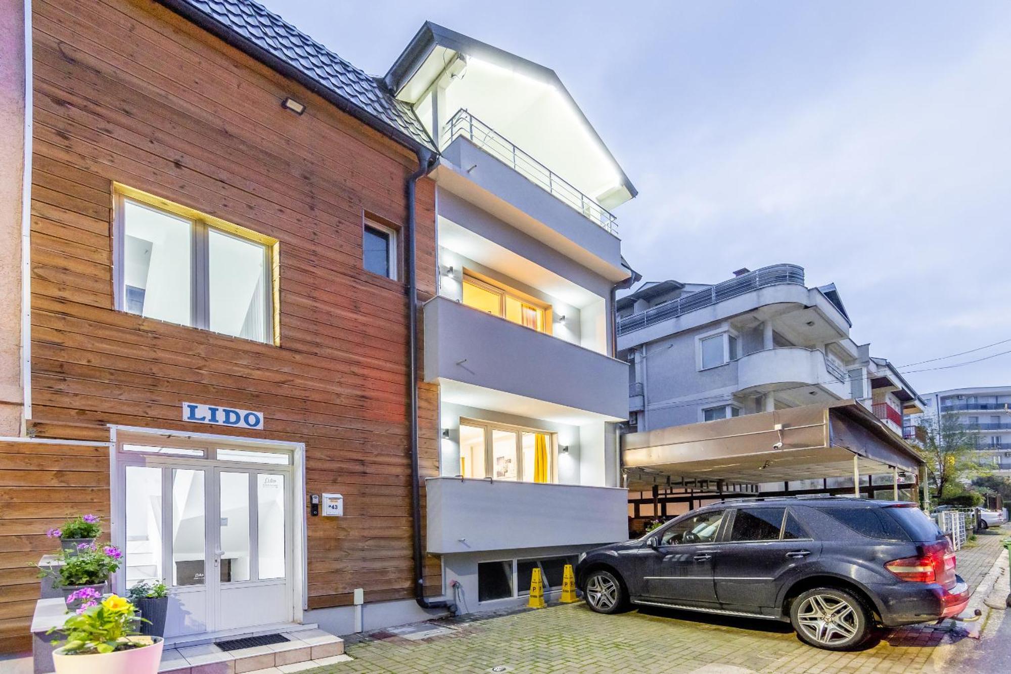 Apartament Lido *